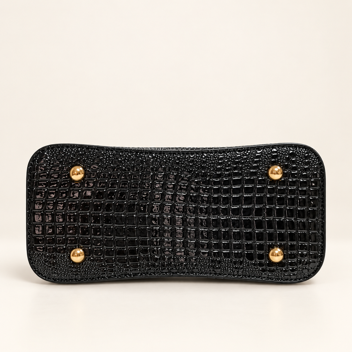 MVRNLO Elara Croc Handbag